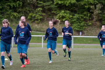 Bild 49 - B-Juniorinnen Pokalfinale VfL Oldesloe - Holstein Kiel : Ergebnis: 0:6